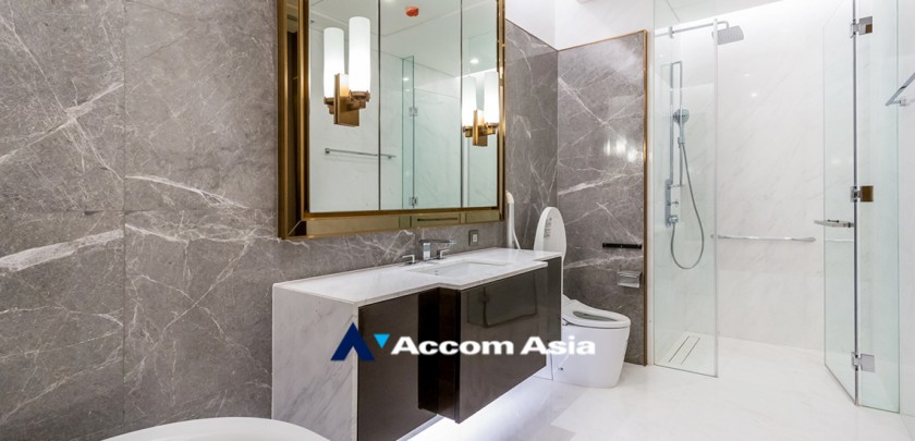 14  1 br Condominium for rent and sale in Ploenchit ,Bangkok BTS Ploenchit at Sindhorn Tonson AA33372