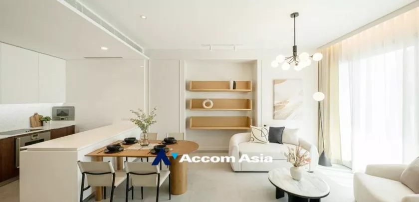  1 Bedroom  Condominium For Rent in Ploenchit, Bangkok  near BTS Ratchadamri (AA33423)