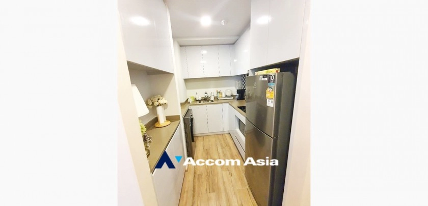 Pet friendly |  2 Bedrooms  Condominium For Sale in Sathorn, Bangkok  near MRT Khlong Toei (AA33459)