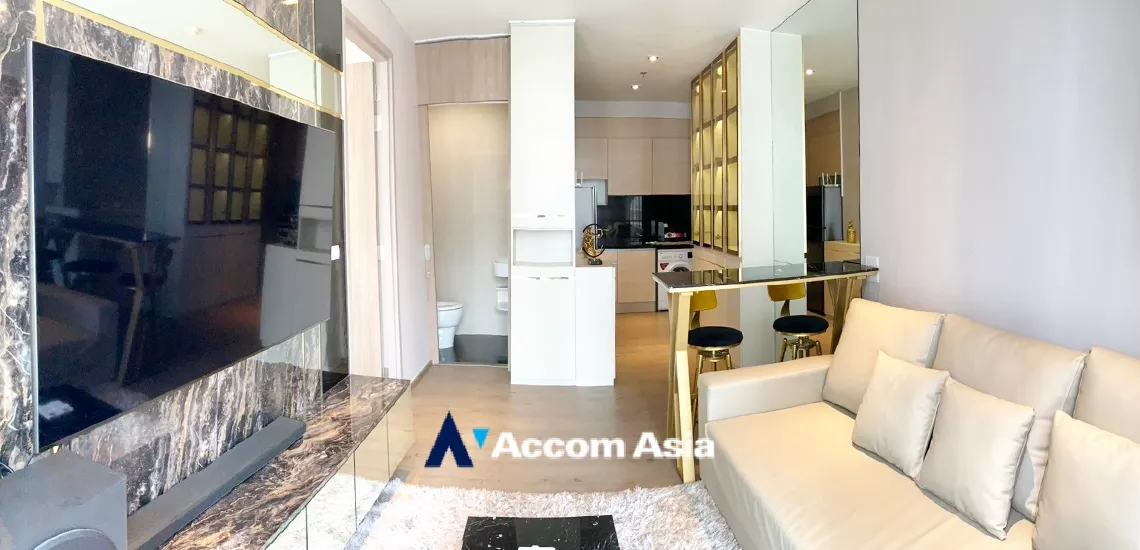  1 Bedroom  Condominium For Sale in Sukhumvit, Bangkok  near BTS Phrom Phong (AA33471)