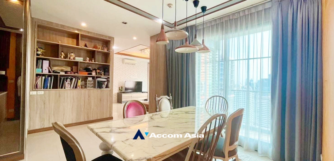  3 Bedrooms  Condominium For Rent & Sale in Ploenchit, Bangkok  near MRT Phetchaburi - ARL Makkasan (AA33497)