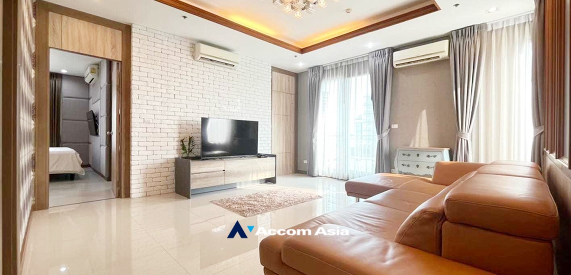  3 Bedrooms  Condominium For Rent & Sale in Ploenchit, Bangkok  near MRT Phetchaburi - ARL Makkasan (AA33497)