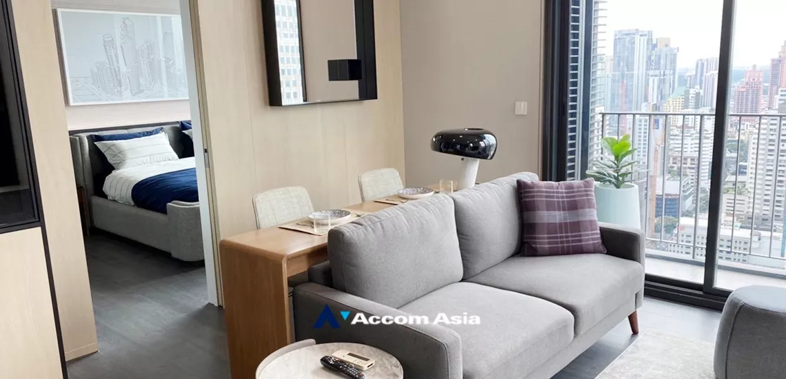  1 Bedroom  Condominium For Rent in Sukhumvit, Bangkok  near BTS Asok - MRT Sukhumvit (AA33528)