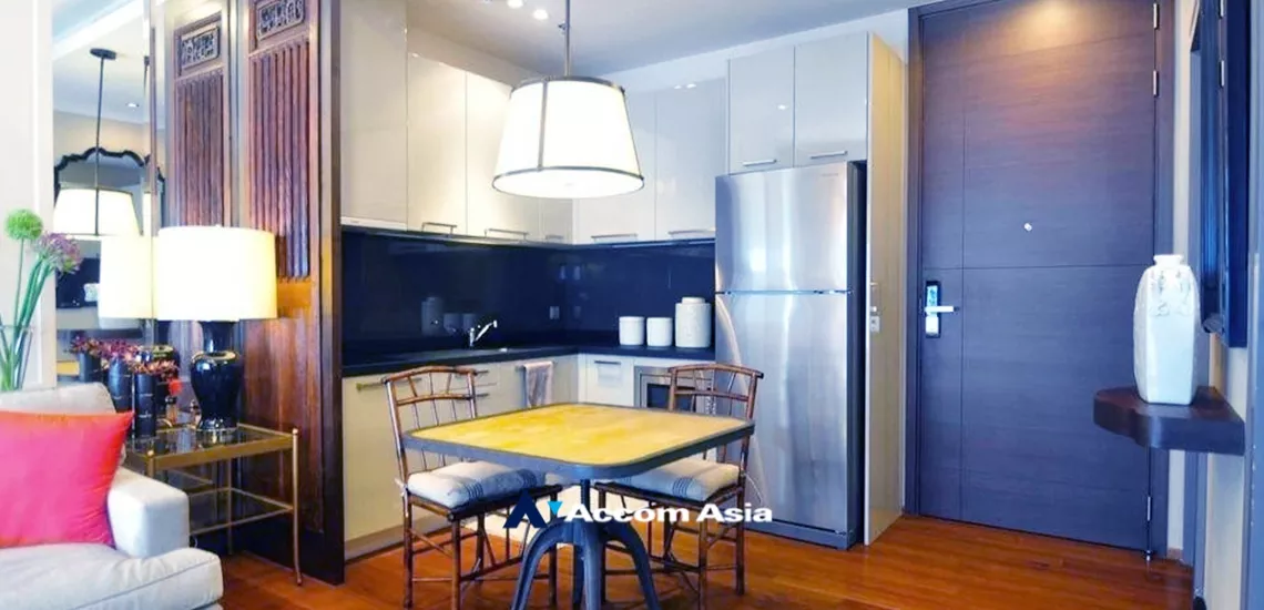  1 Bedroom  Condominium For Sale in Sukhumvit, Bangkok  near BTS Thong Lo (AA33552)