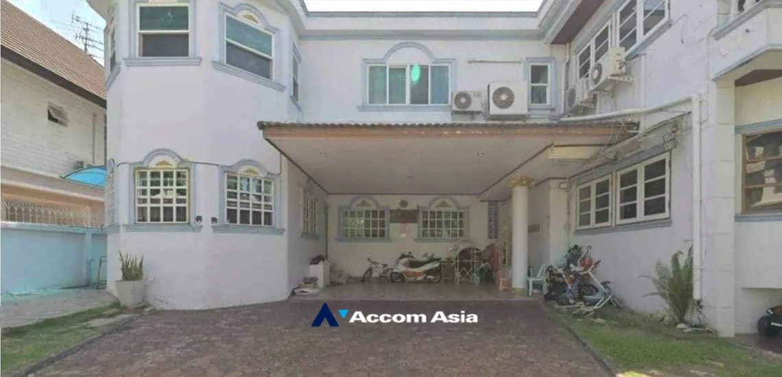  1  5 br House For Sale in Bang Na ,Bangkok BTS Bang Na AA33577