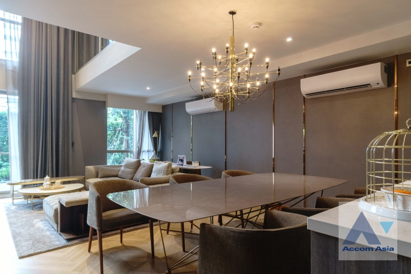 Duplex Condo |  2 Bedrooms  Condominium For Sale in Sukhumvit, Bangkok  near BTS Phrom Phong (AA33609)