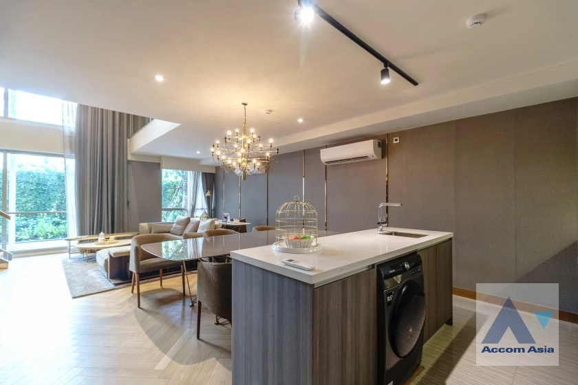 Duplex Condo |  2 Bedrooms  Condominium For Sale in Sukhumvit, Bangkok  near BTS Phrom Phong (AA33609)