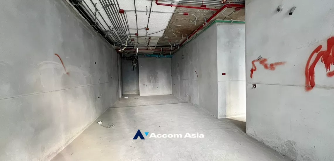  1  Condominium For Sale in Sukhumvit ,Bangkok BTS Asok - MRT Sukhumvit at 15 Sukhumvit Residences AA33655