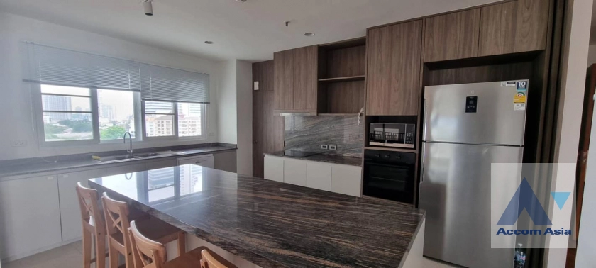  3 Bedrooms  Apartment For Rent in Sathorn, Bangkok  near BTS Chong Nonsi - BRT Technic Krungthep (AA33670)