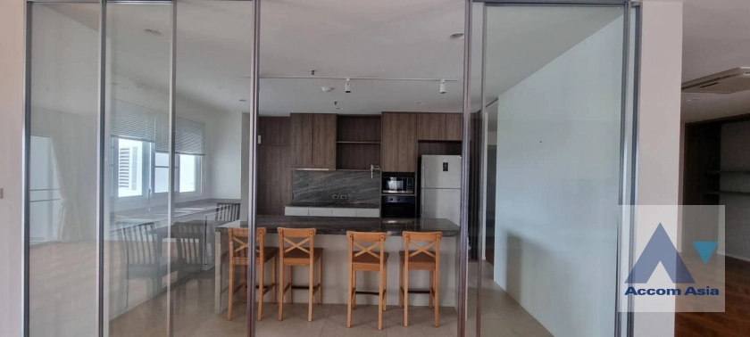  3 Bedrooms  Apartment For Rent in Sathorn, Bangkok  near BTS Chong Nonsi - BRT Technic Krungthep (AA33670)