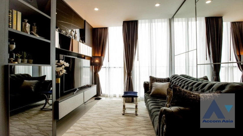  2 Bedrooms  Condominium For Rent & Sale in Ploenchit, Bangkok  near BTS Ploenchit (AA33699)