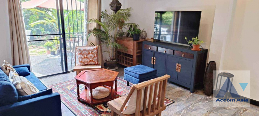  1  2 br House For Rent in New Phetchaburi ,Bangkok  AA33762