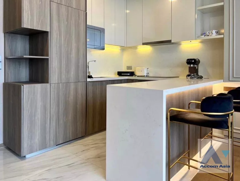 Fully Furnished |  1 Bedroom  Condominium For Sale in Sukhumvit, Bangkok  near BTS Asok - MRT Sukhumvit (AA33766)