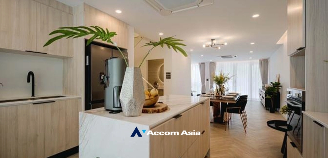 5  3 br Townhouse For Rent in Sukhumvit ,Bangkok BTS Phrom Phong AA33786