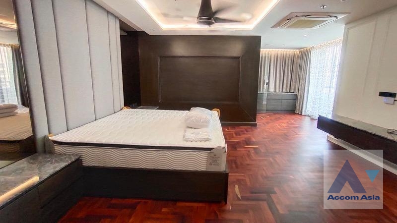 12  3 br Condominium For Rent in Sukhumvit ,Bangkok BTS Nana at Kallista Mansion AA33800