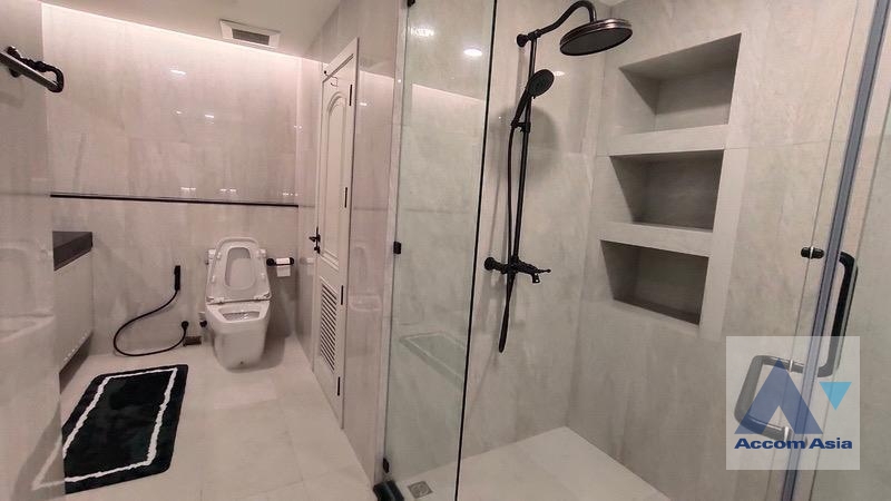 17  3 br Condominium For Rent in Sukhumvit ,Bangkok BTS Nana at Kallista Mansion AA33800