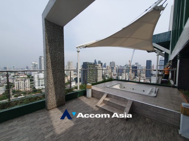 Huge Terrace, Double High Ceiling, Triplex, Penthouse condominium for rent in Sukhumvit at Wind Sukhumvit 23, Bangkok Code AA33816