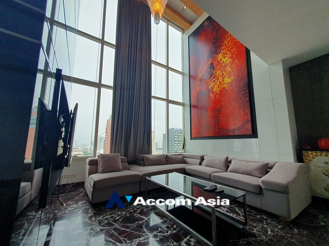 Huge Terrace, Double High Ceiling, Triplex, Penthouse condominium for rent in Sukhumvit at Wind Sukhumvit 23, Bangkok Code AA33816