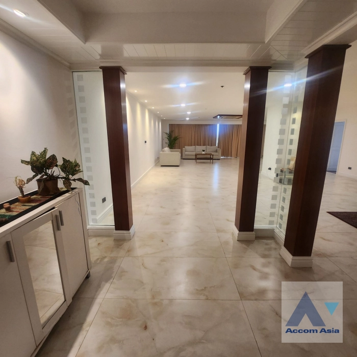 6  3 br Condominium For Rent in Sukhumvit ,Bangkok BTS Nana at Kallista Mansion AA33865