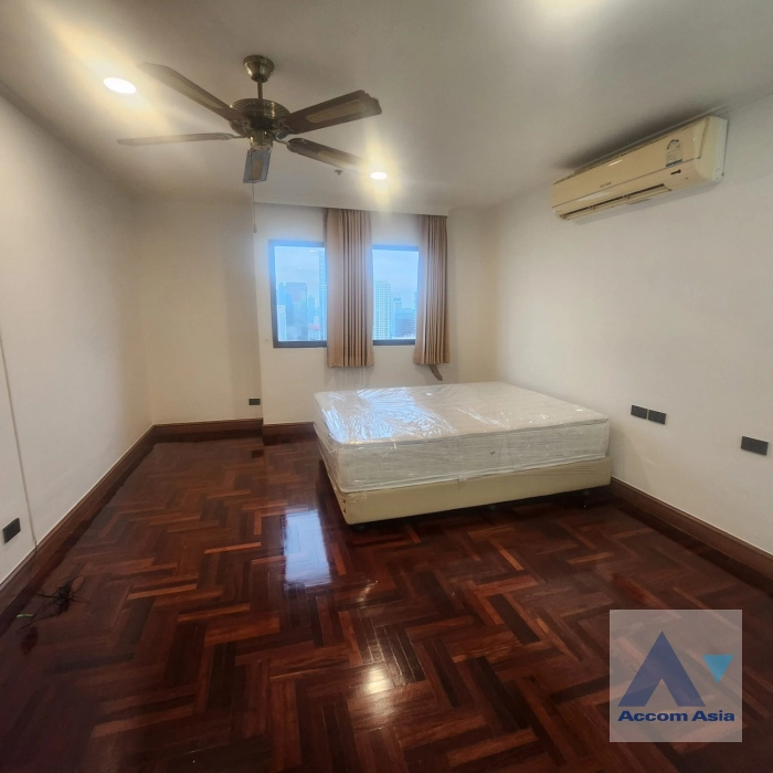 17  3 br Condominium For Rent in Sukhumvit ,Bangkok BTS Nana at Kallista Mansion AA33865