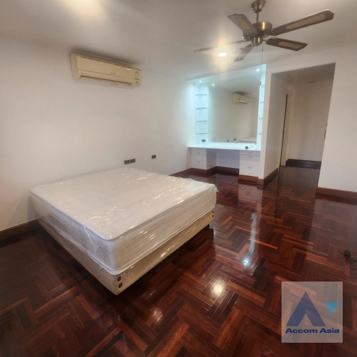 12  3 br Condominium For Rent in Sukhumvit ,Bangkok BTS Nana at Kallista Mansion AA33865