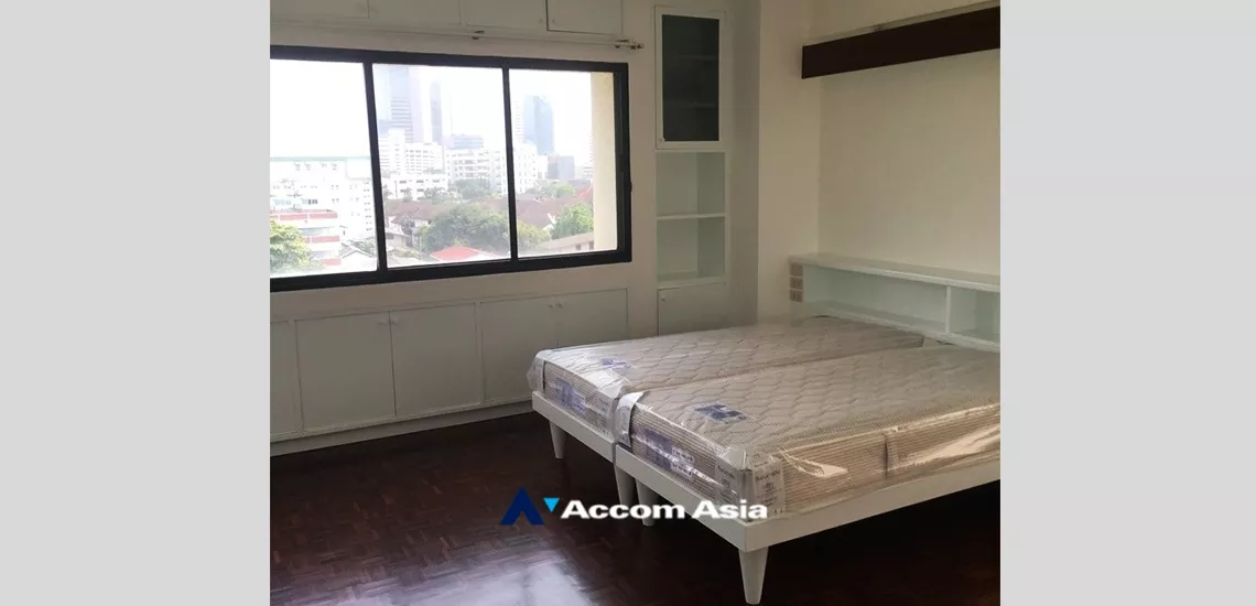  2 Bedrooms  Apartment For Rent in Sukhumvit, Bangkok  near BTS Thong Lo (AA33896)