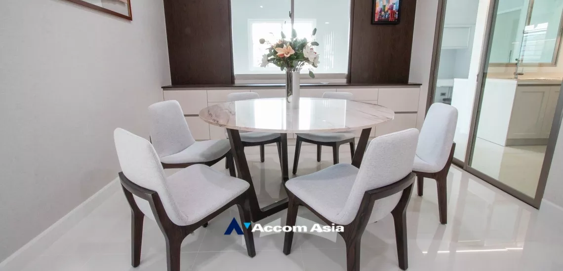 4  3 br House For Sale in Pattanakarn ,Bangkok ARL Ban Thap Chang at Nirvana Beyond AA33977