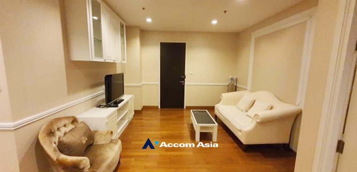  2 Bedrooms  Condominium For Rent & Sale in Silom, Bangkok  near BTS Chong Nonsi (AA33999)