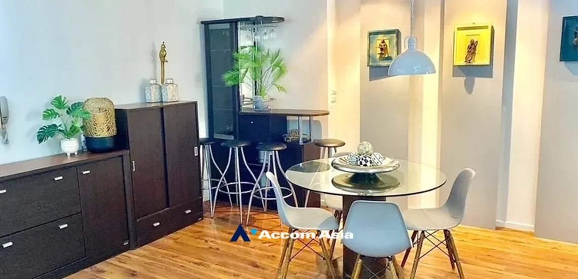  1  3 br Condominium For Sale in Sathorn ,Bangkok BRT Wat Dan at SV City Condominium AA34063