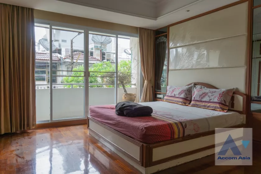 9  4 br House For Rent in sukhumvit ,Bangkok BTS Phrom Phong AA34073