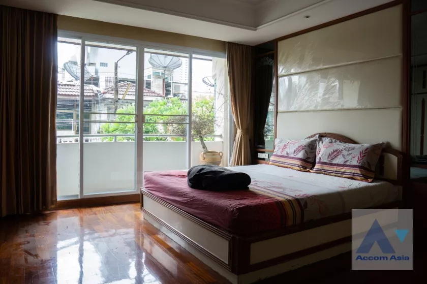 10  4 br House For Rent in sukhumvit ,Bangkok BTS Phrom Phong AA34073