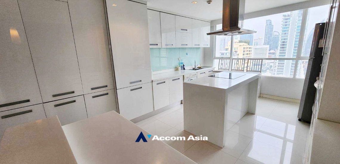 7  3 br Condominium For Rent in Ploenchit ,Bangkok BTS Chitlom at Urbana Langsuan AA34175