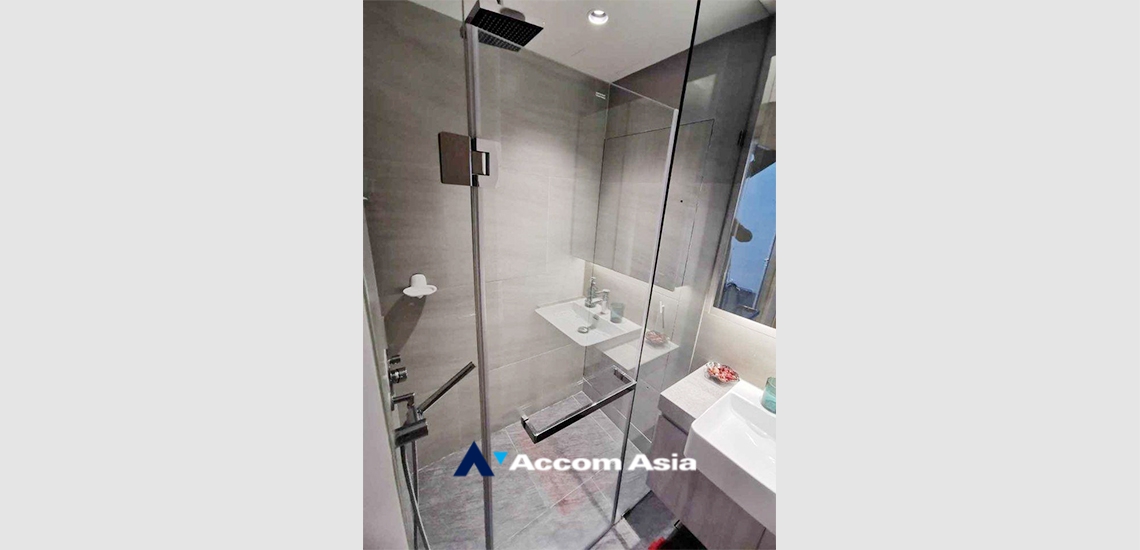 10  2 br Condominium For Rent in Silom ,Bangkok BTS Surasak at The Lofts Silom AA34176