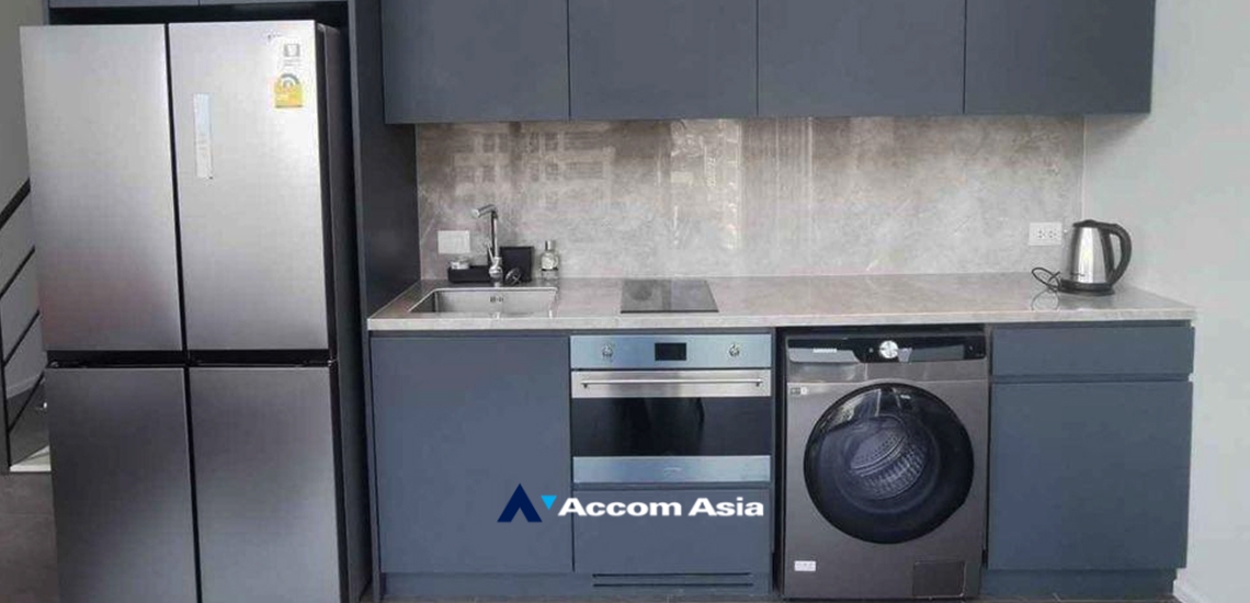 4  2 br Condominium For Rent in Silom ,Bangkok BTS Surasak at The Lofts Silom AA34176