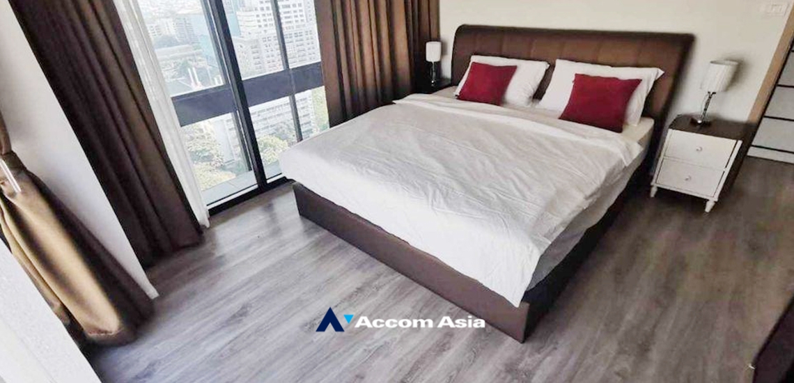 7  2 br Condominium For Rent in Silom ,Bangkok BTS Surasak at The Lofts Silom AA34176