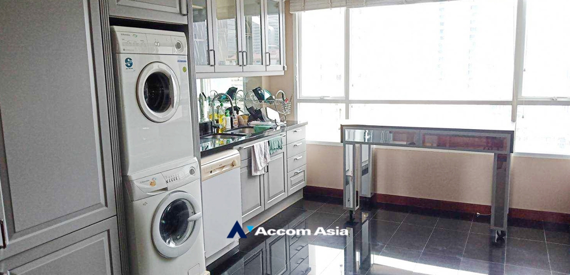 7  3 br Condominium For Rent in Ploenchit ,Bangkok BTS Chitlom at Urbana Langsuan AA34177