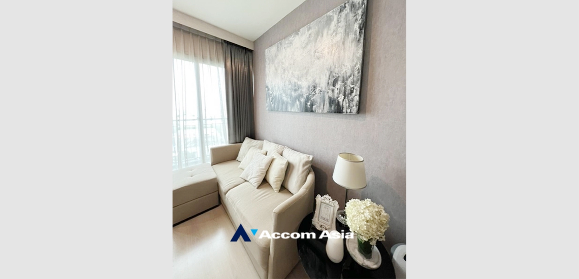  1  2 br Condominium For Sale in Ratchadapisek ,Bangkok MRT Huai Khwang at Life Ratchadapisek AA34181