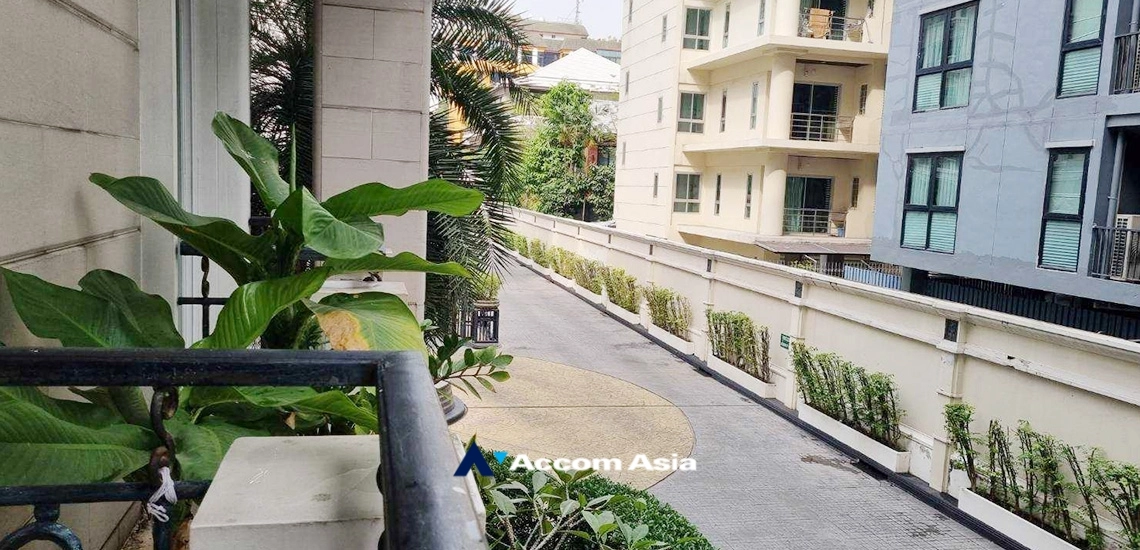 12  3 br Condominium For Sale in Sukhumvit ,Bangkok BTS Thong Lo at La Vie En Rose Place AA34310