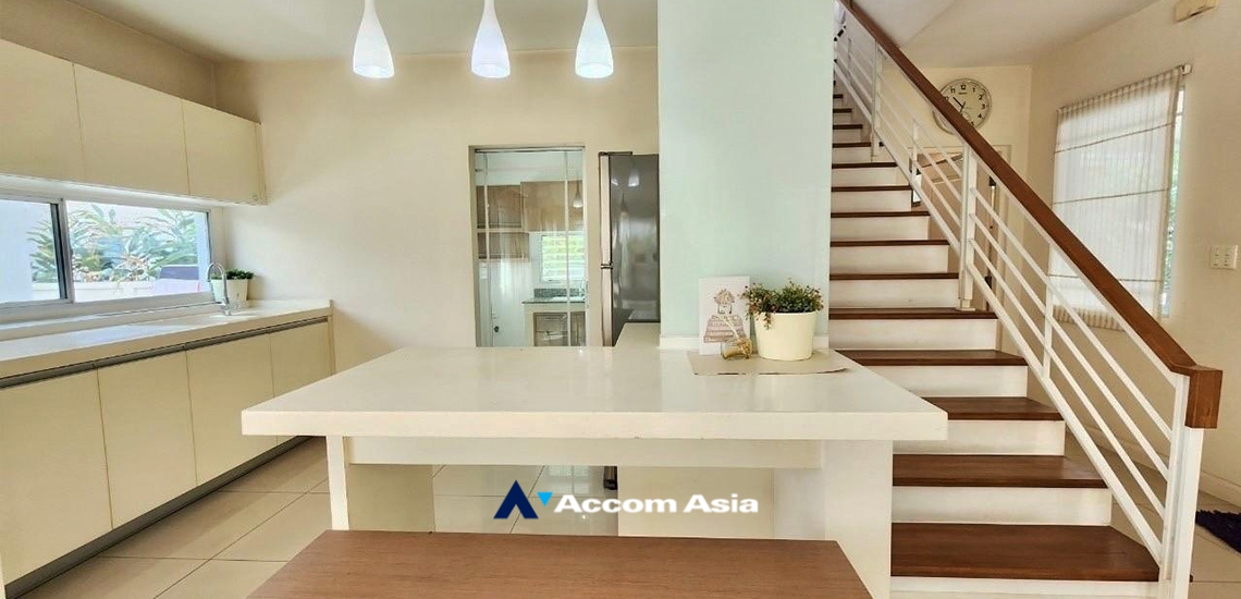 4  3 br House For Rent in Pattanakarn ,Bangkok BTS On Nut at Manthana Onnut Wongwan 2 AA34403