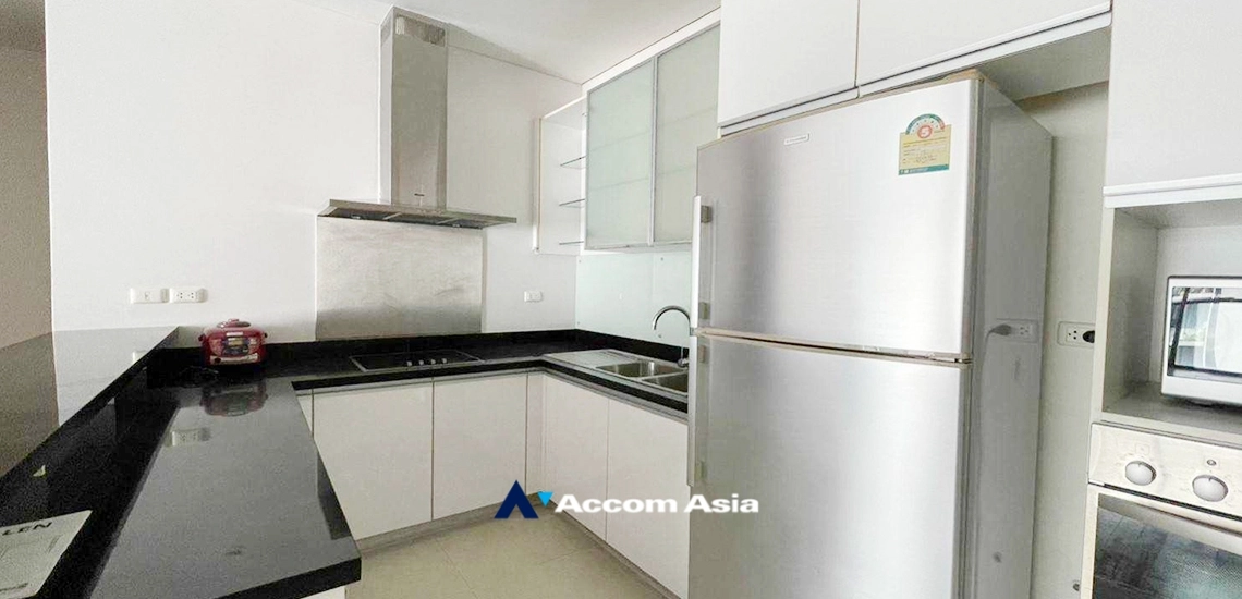  2 Bedrooms  Condominium For Rent in Sukhumvit, Bangkok  near BTS Asok - MRT Sukhumvit (AA34405)