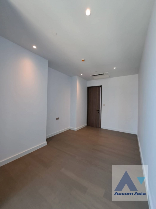 5  2 br Condominium For Sale in Sathorn ,Bangkok BTS Chong Nonsi - MRT Lumphini at Supalai ICON Sathorn AA34422