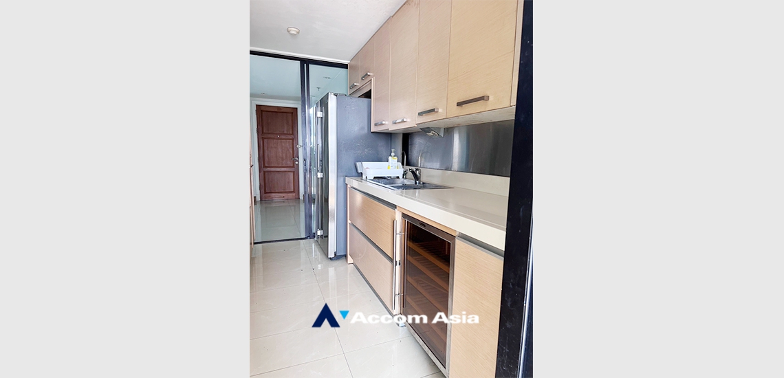  3 Bedrooms  Condominium For Rent & Sale in Sukhumvit, Bangkok  near MRT Phetchaburi (AA34448)