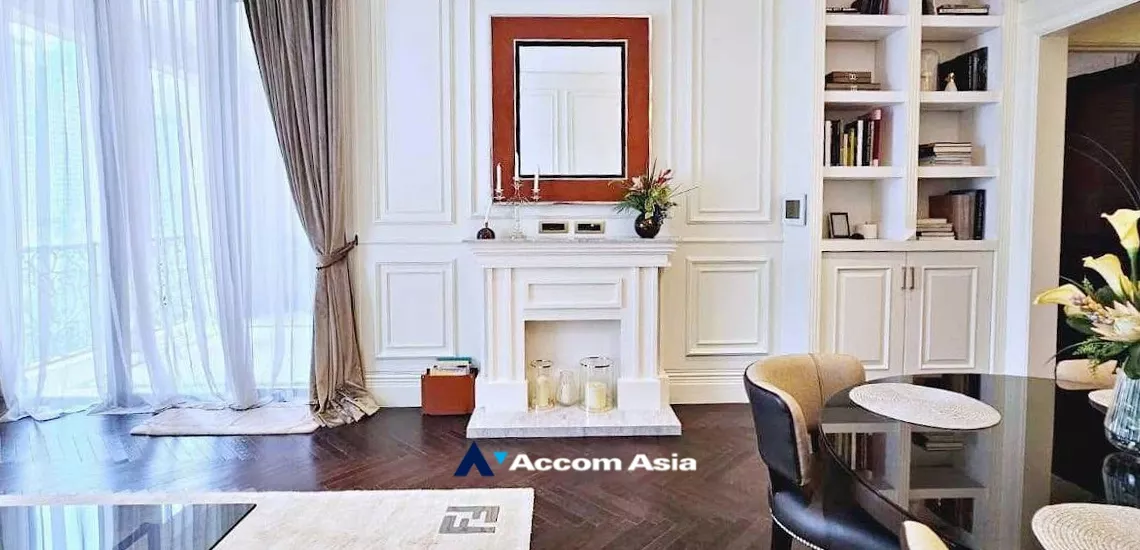  2 Bedrooms  Condominium For Rent in Ploenchit, Bangkok  near BTS Ploenchit (AA34478)