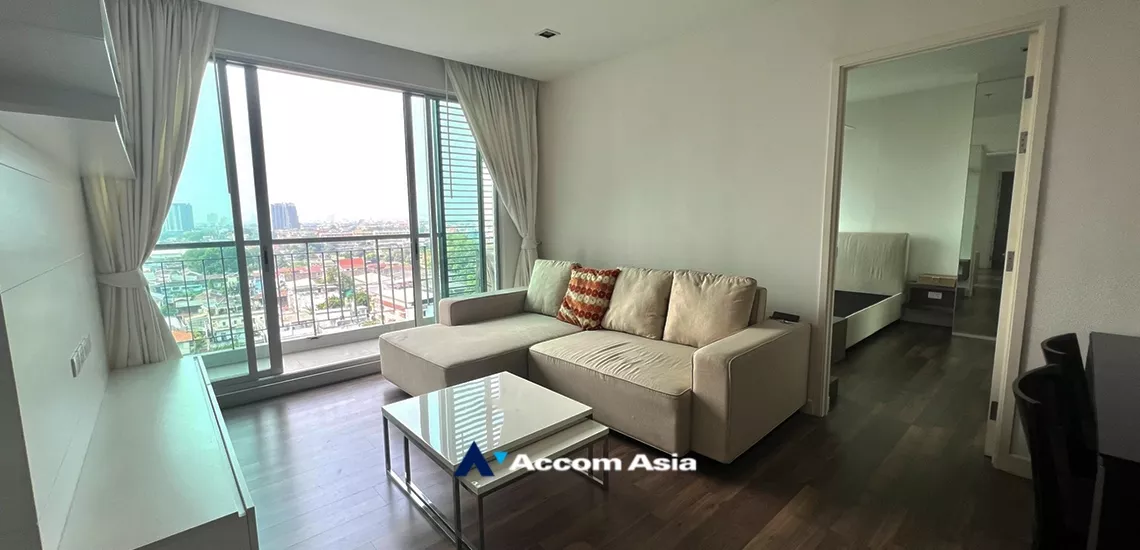  1  2 br Condominium For Sale in Dusit ,Bangkok BTS Pho Nimit at The room Sathorn Taksin AA34543
