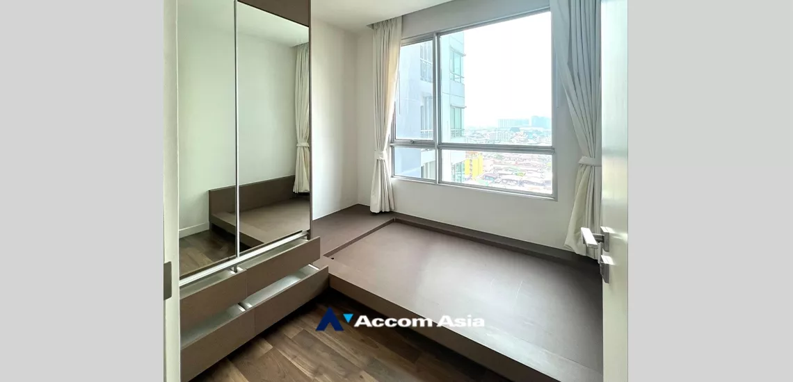 7  2 br Condominium For Sale in Dusit ,Bangkok BTS Pho Nimit at The room Sathorn Taksin AA34543