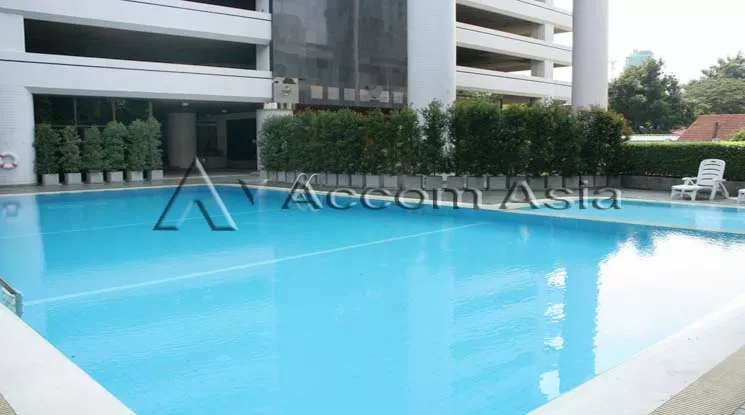  2 Bedrooms  Condominium For Rent in Sukhumvit, Bangkok  near BTS Phrom Phong (24878)