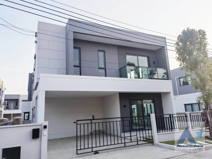  4 Bedrooms  House For Rent in Samutprakan, Samutprakan  (AA34641)