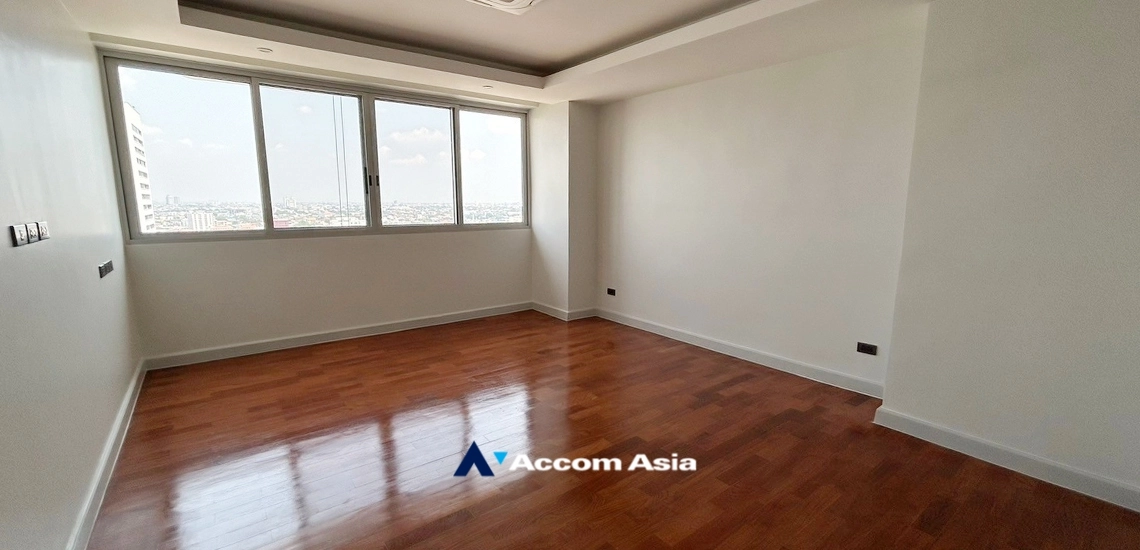 8  4 br Condominium For Rent in Sukhumvit ,Bangkok BTS Ekkamai at La Cascade AA34667