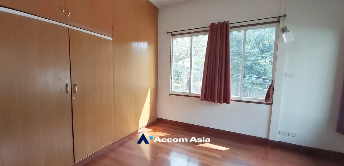 8  5 br House For Rent in sukhumvit ,Bangkok BTS Thong Lo AA34724