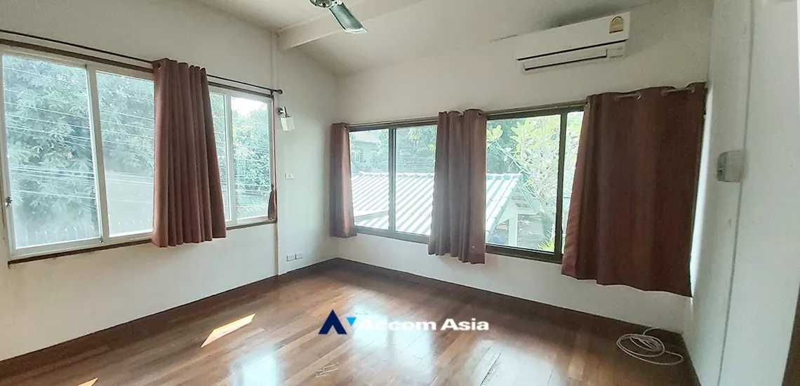 9  5 br House For Rent in sukhumvit ,Bangkok BTS Thong Lo AA34724